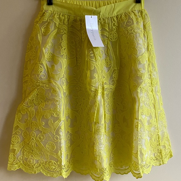 Lucy Paris Reece Scalloped Lace Skirt Size M Neon Yellow - Picture 2 of 11